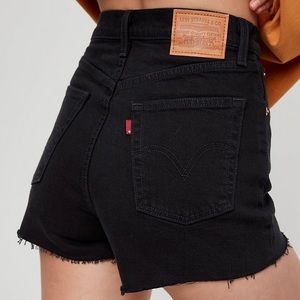Levi’s Ribcage Short Size 26